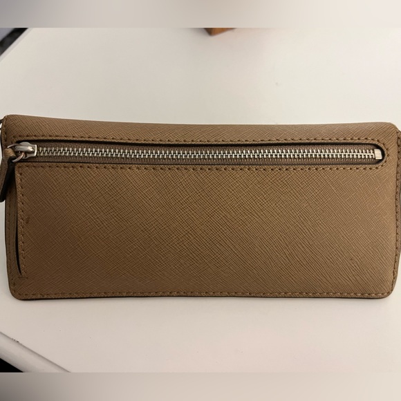 Michael Kors Wallet - Picture 3 of 4